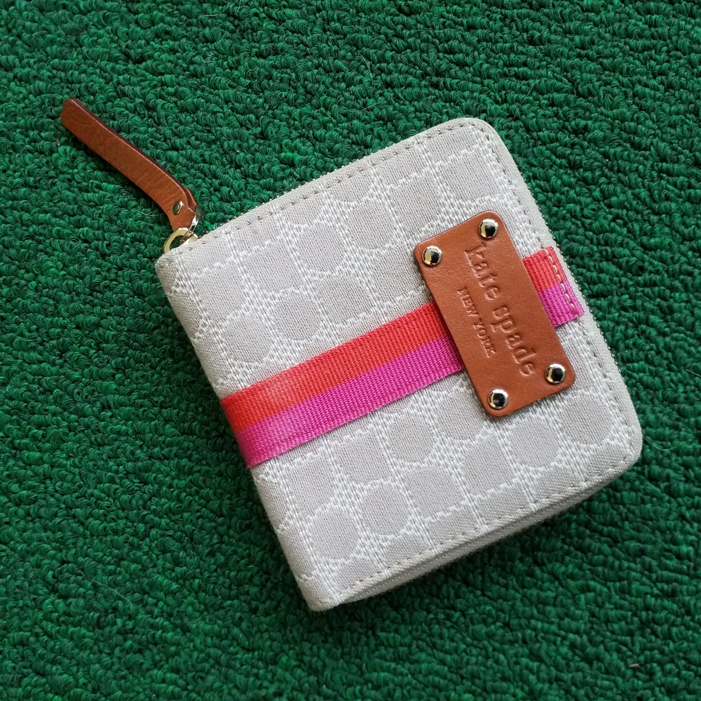 Kate Spade geometric zip around bifold tan beige pink orange canvas wallet